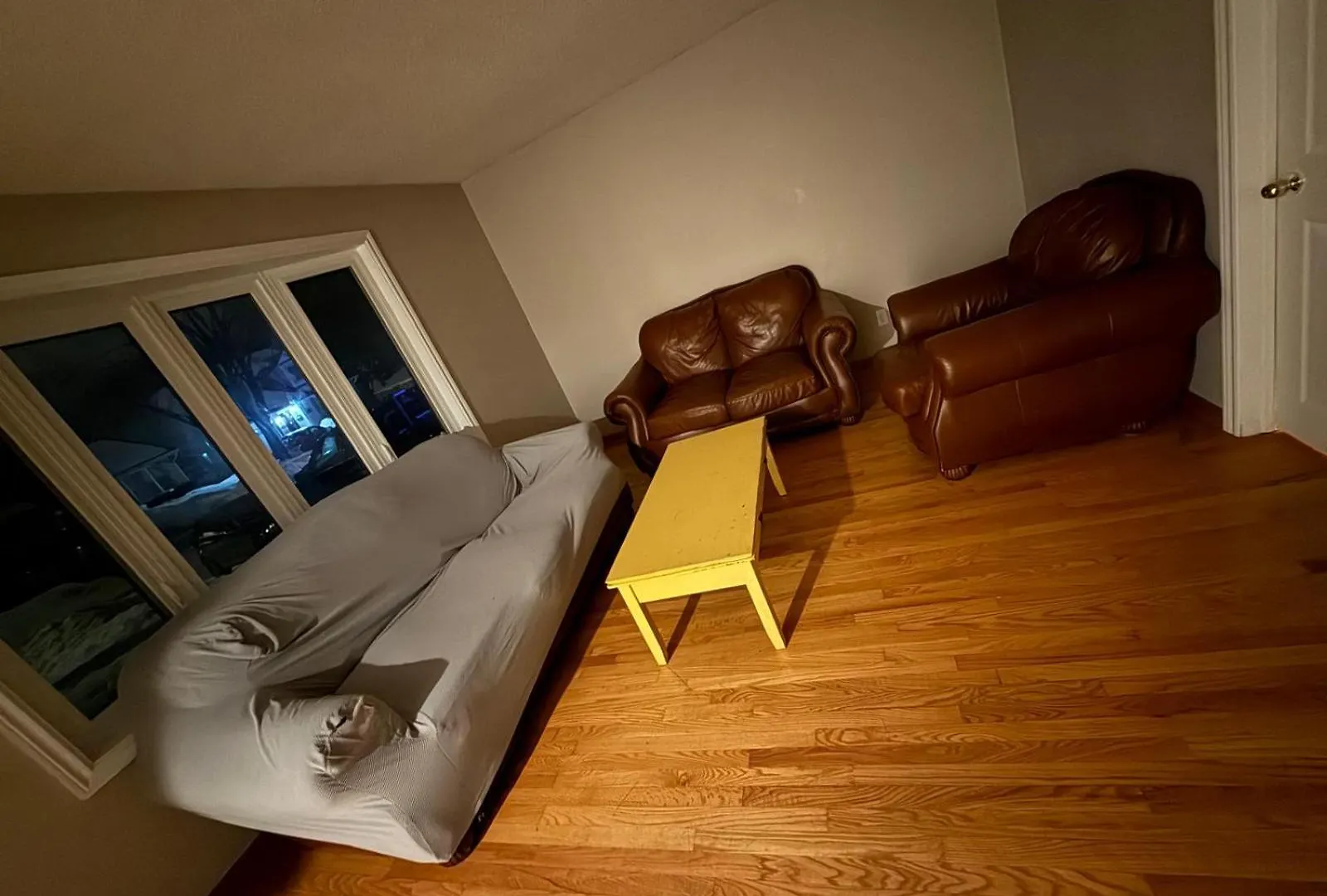 Affordable Family Room For 4 People-24Hrs Checkin-Next To Downtown,Airport Kitchener Canada
