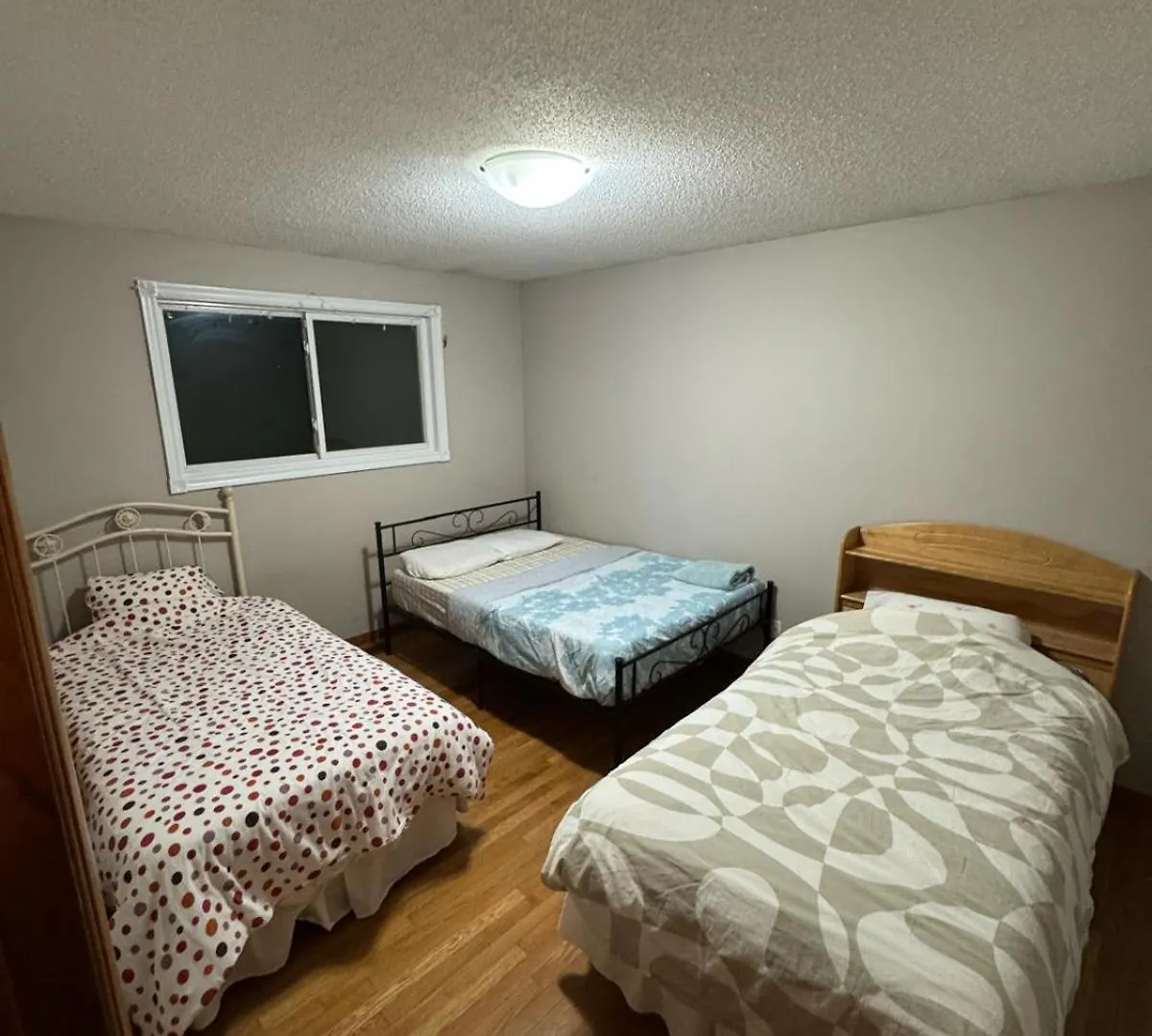Affordable Family Room For 4 People-24Hrs Checkin-Next To Downtown,Airport contacts